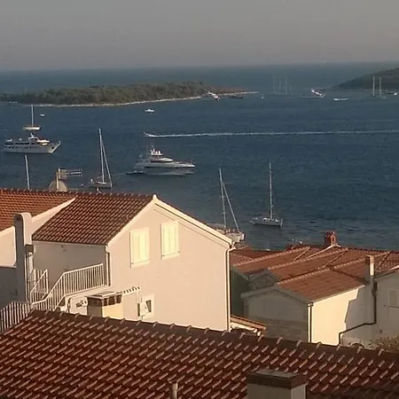 Apartment J&b House Hvar