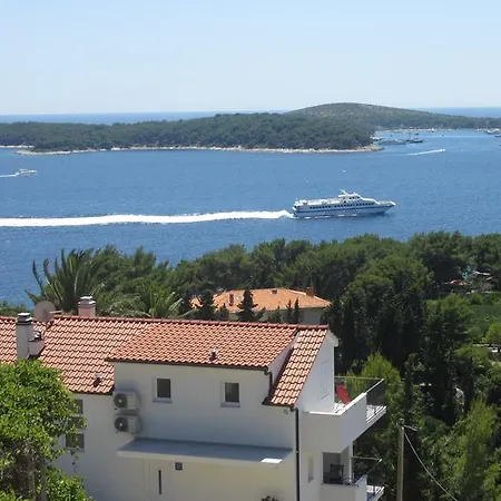 Apartment J&b House Hvar *