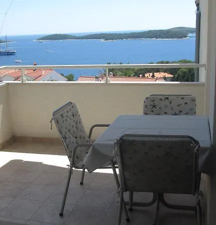 J&b House Hvar Apartment *