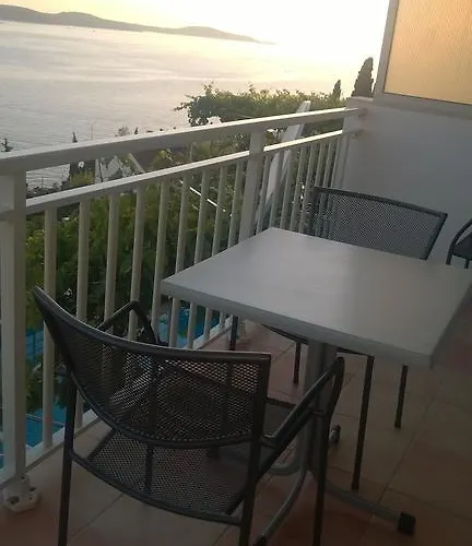 J&b House Hvar