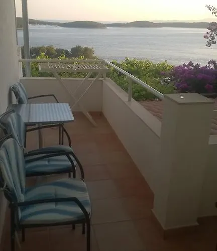شقة J&b House Hvar *