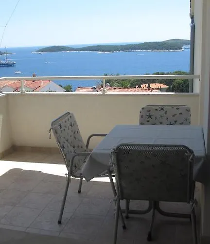 J&b House Hvar شقة *