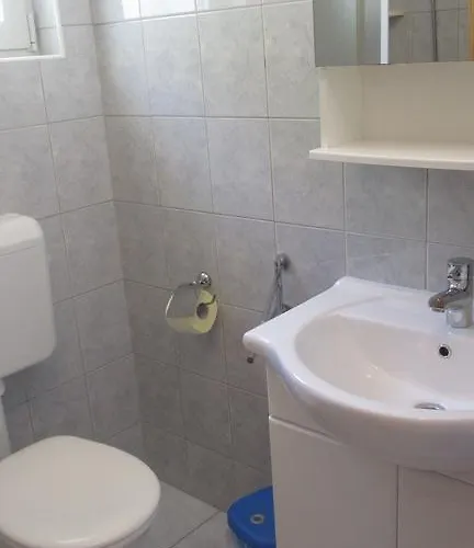 J&b House Hvar شقة